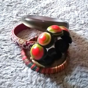 Colorful bangle box